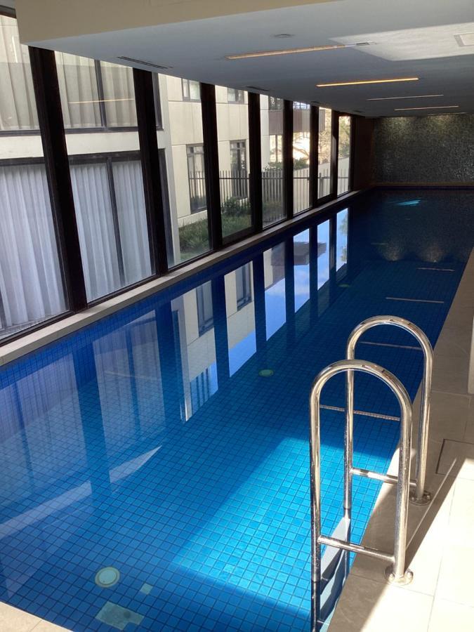 In The Heart Of Port Melbourne Apartment Exterior photo